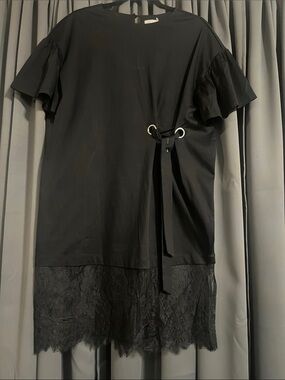 Black Lace-Hem Short Sleeve Dress with Eyelet Tie